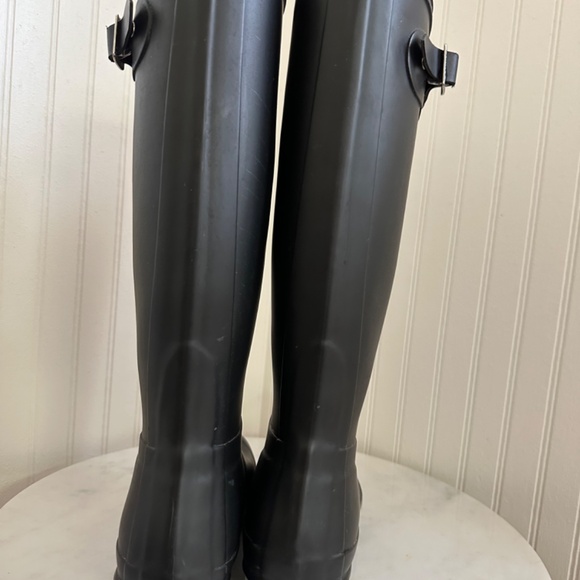 Hunter Original Tall Rain Boot (Size 6 Men/Size 7 Woman) - Picture 5 of 7